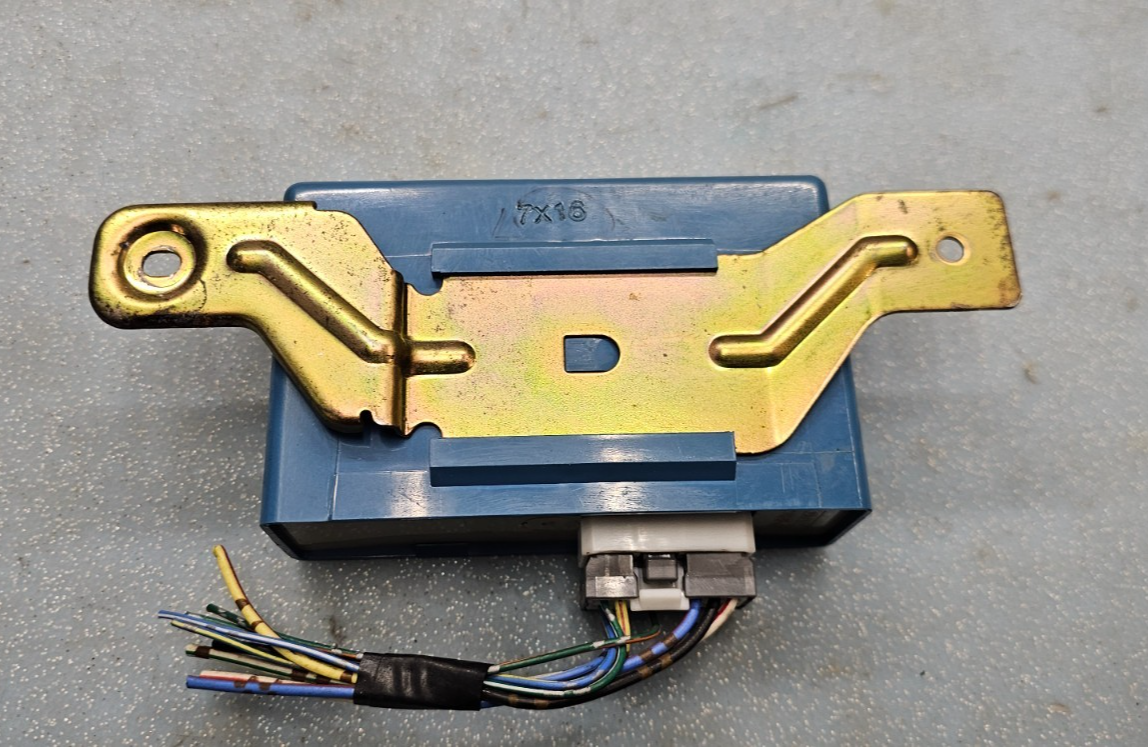 96-00 HONDA CIVIC EK COUPE SEDAN DRIVER POWER DOOR LOCK CONTROL RELAY MODULE OEM