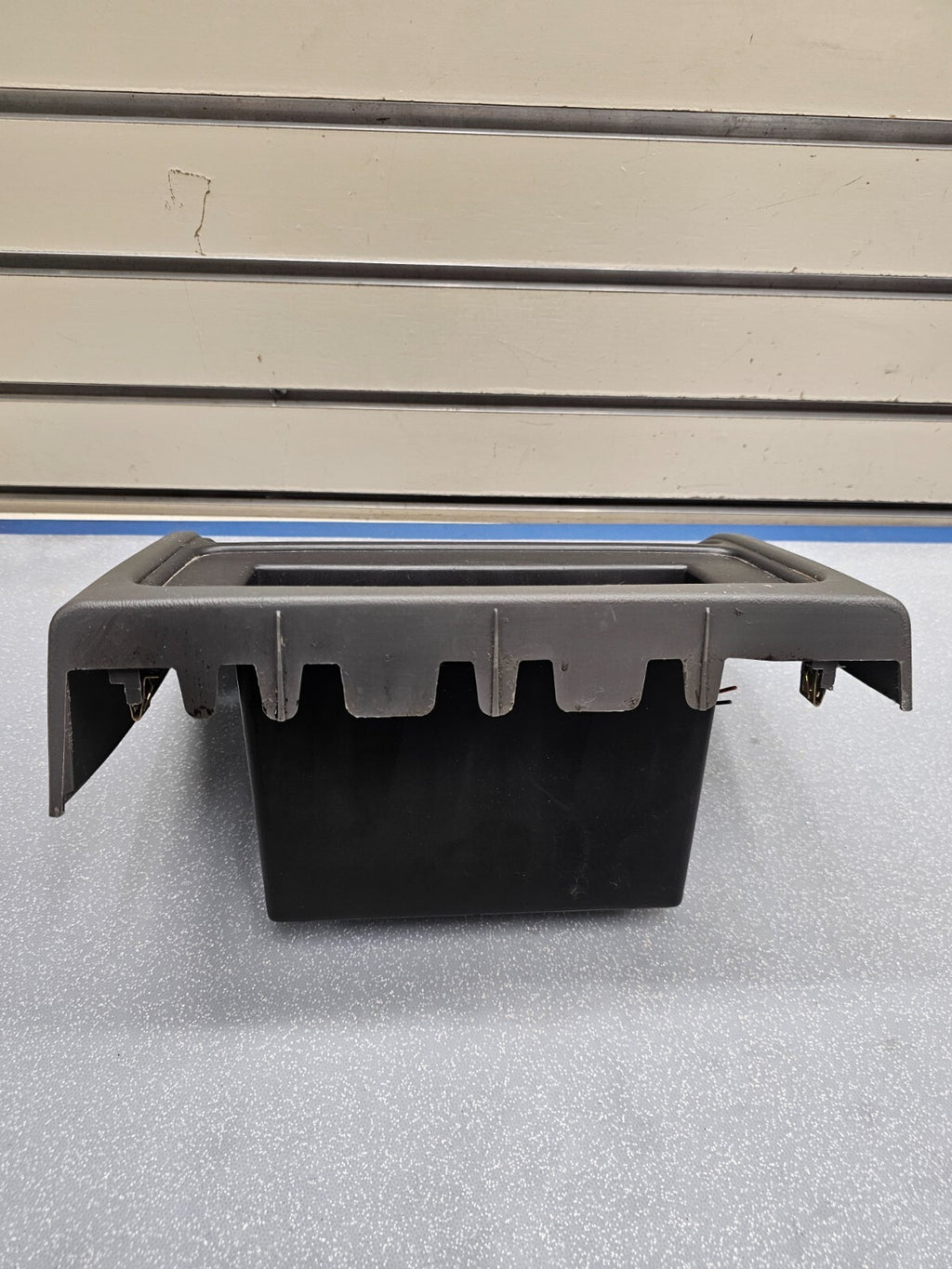 🔥2003-2006 CHEVY SILVERADO TAHOE SIERRA CENTER CONSOLE STORAGE CUBBY Dark Grey