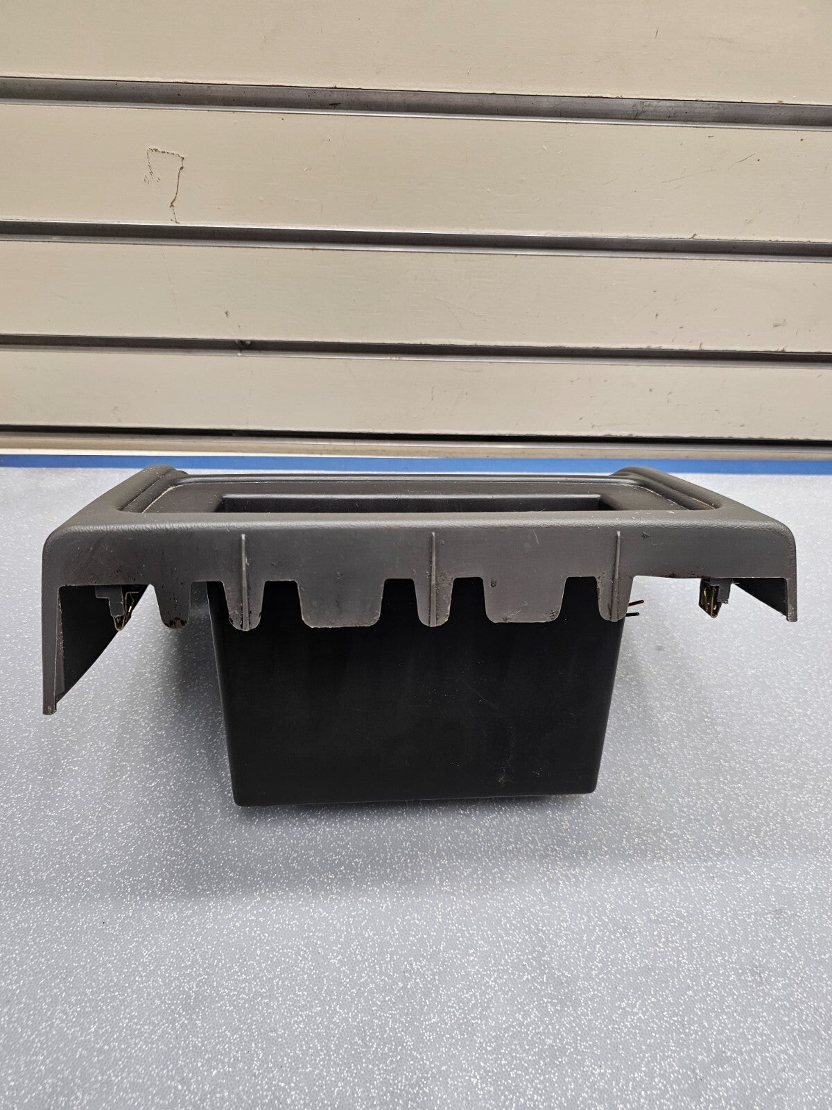 🔥2003-2006 CHEVY SILVERADO TAHOE SIERRA CENTER CONSOLE STORAGE CUBBY Dark Grey