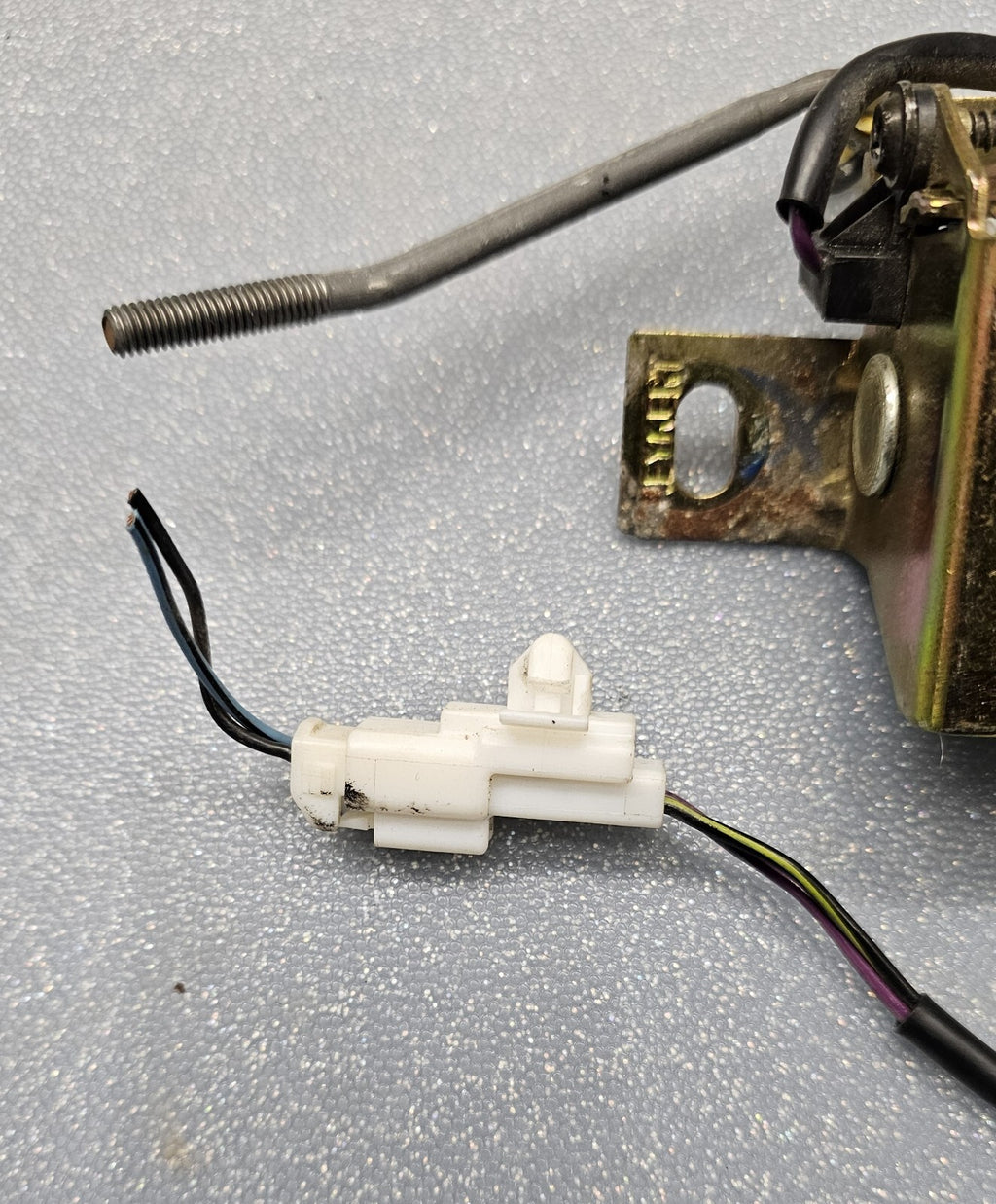 🔥01-06 Mazda Tribute Ford Escape Glass Latch Release Actuator OEM