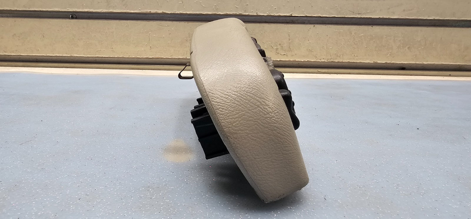 🔥99-02 Tahoe Suburban Yukon Left Driver Master Power Window Switch Assembly Tan