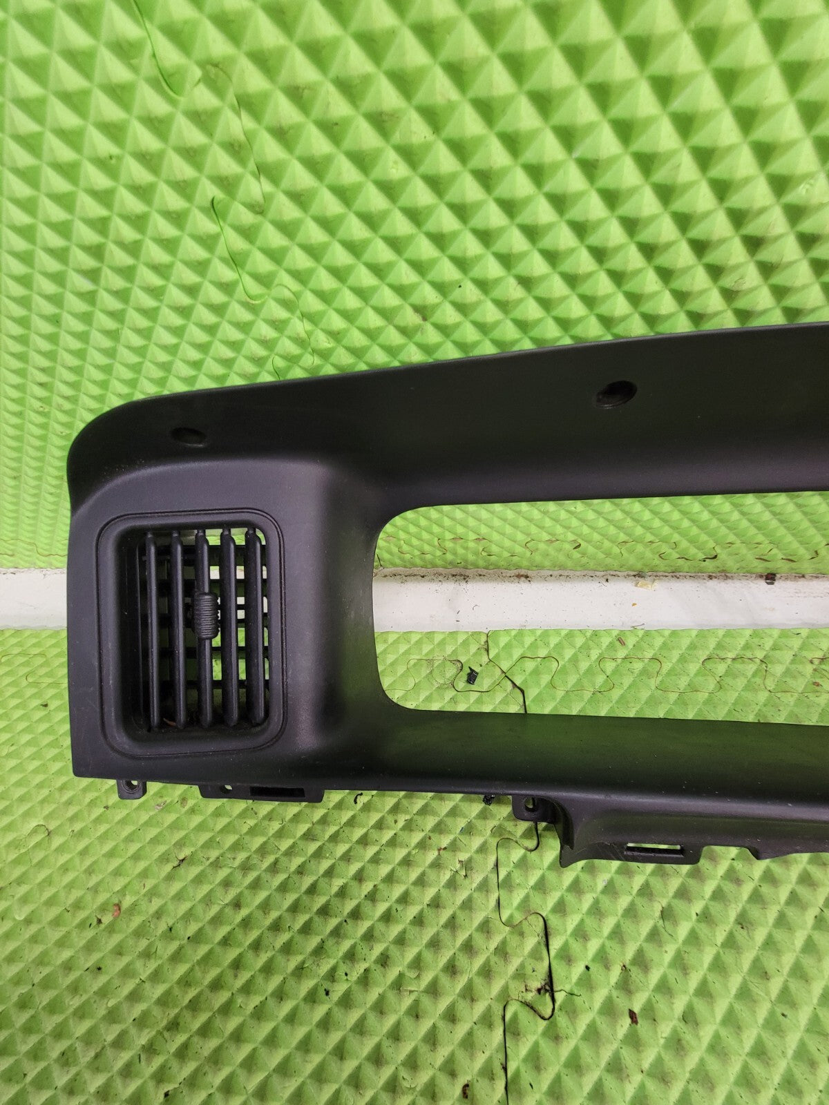🔥96-98 Jeep Grand Cherokee ZJ INSTRUMENT CLUSTER DASH BEZEL VENTS OEM Black