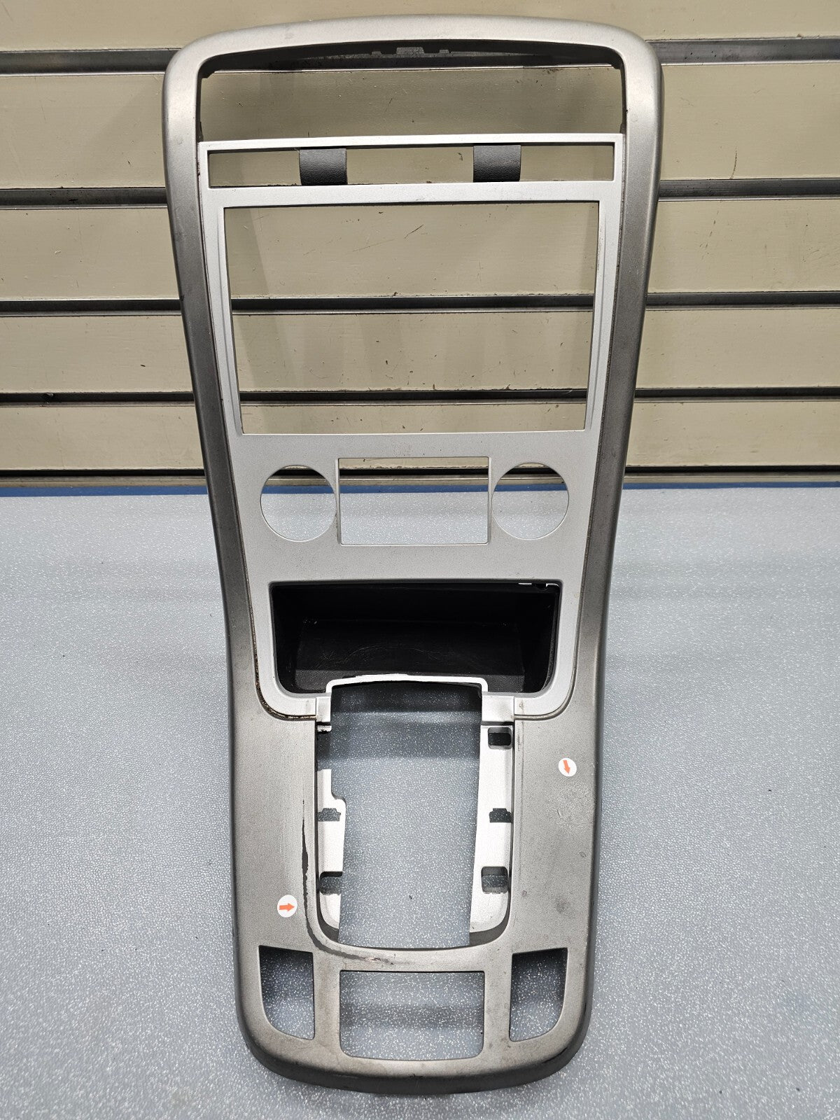 🔥07-09 Equinox Center Dash AM FM Radio Stereo Climate Bezel Trim Panel Silver