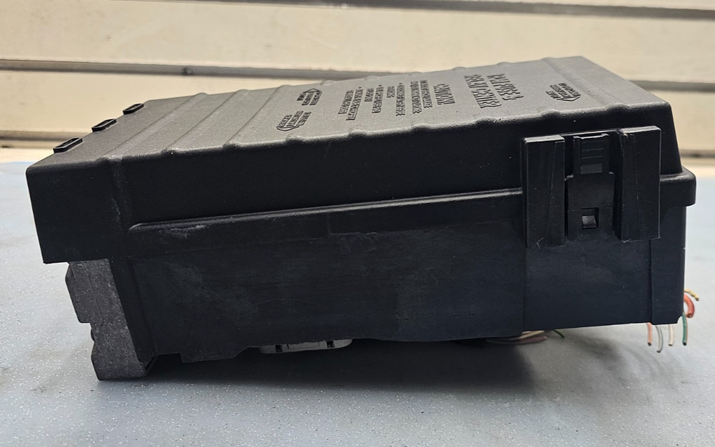 🔥06-07 DODGE GRAND CARAVAN TOWN COUNTRY TIPM FUSE BOX JUNCTION CONTROL MODULE