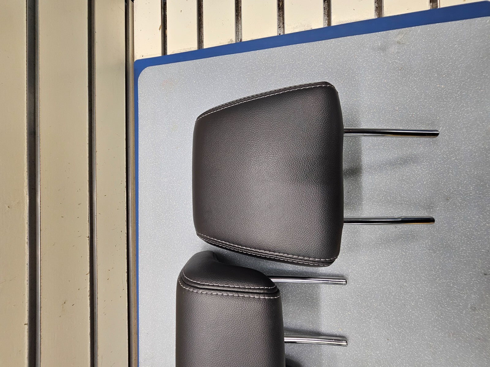 🔥2012 - 2014 Ford Focus Set of 3 Rear Headrests Black Leather OEM