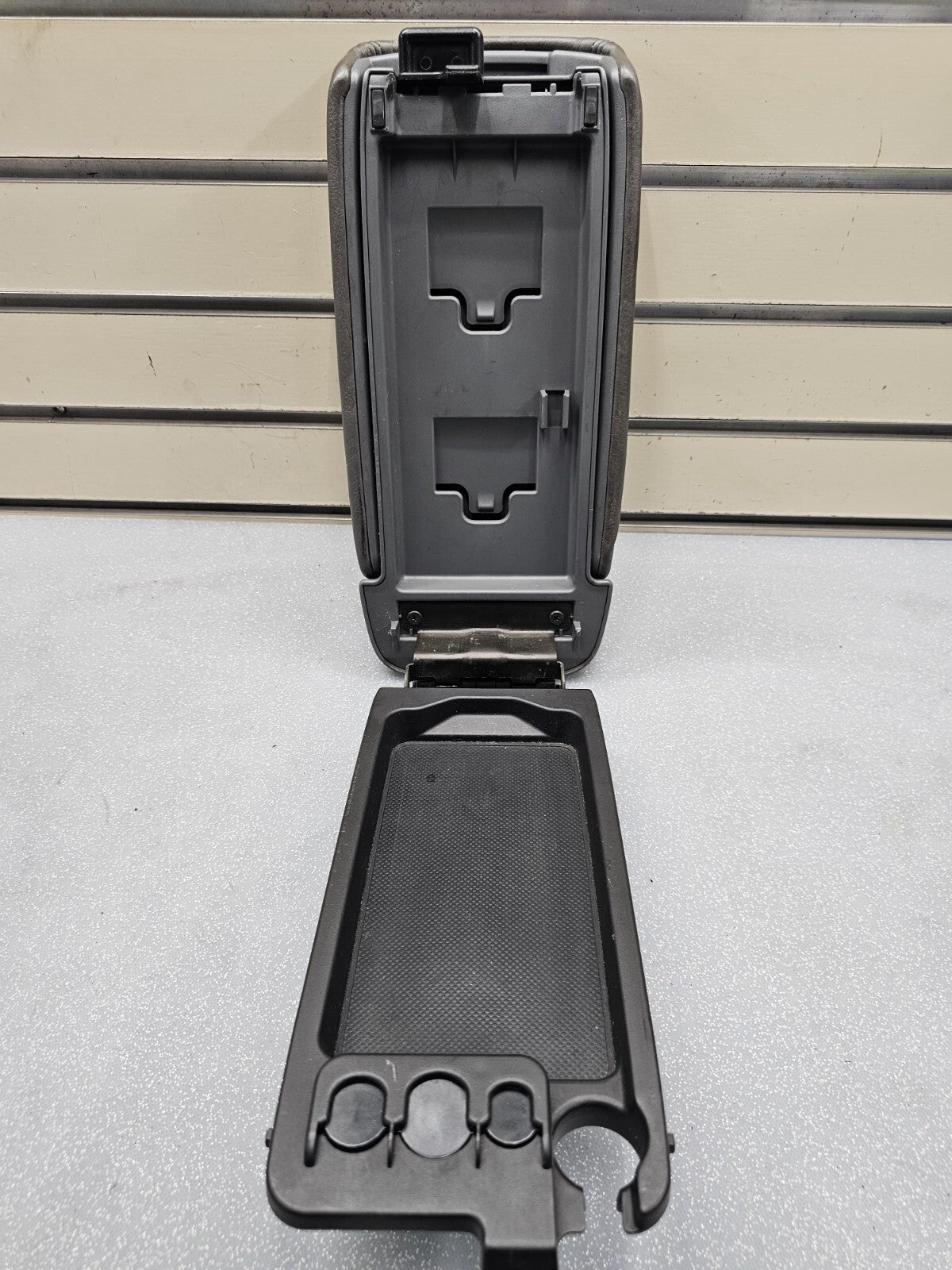 03-07 ACCORD Acura TSX Center Console Armrest Storage Lid Leather DK GRAY L22