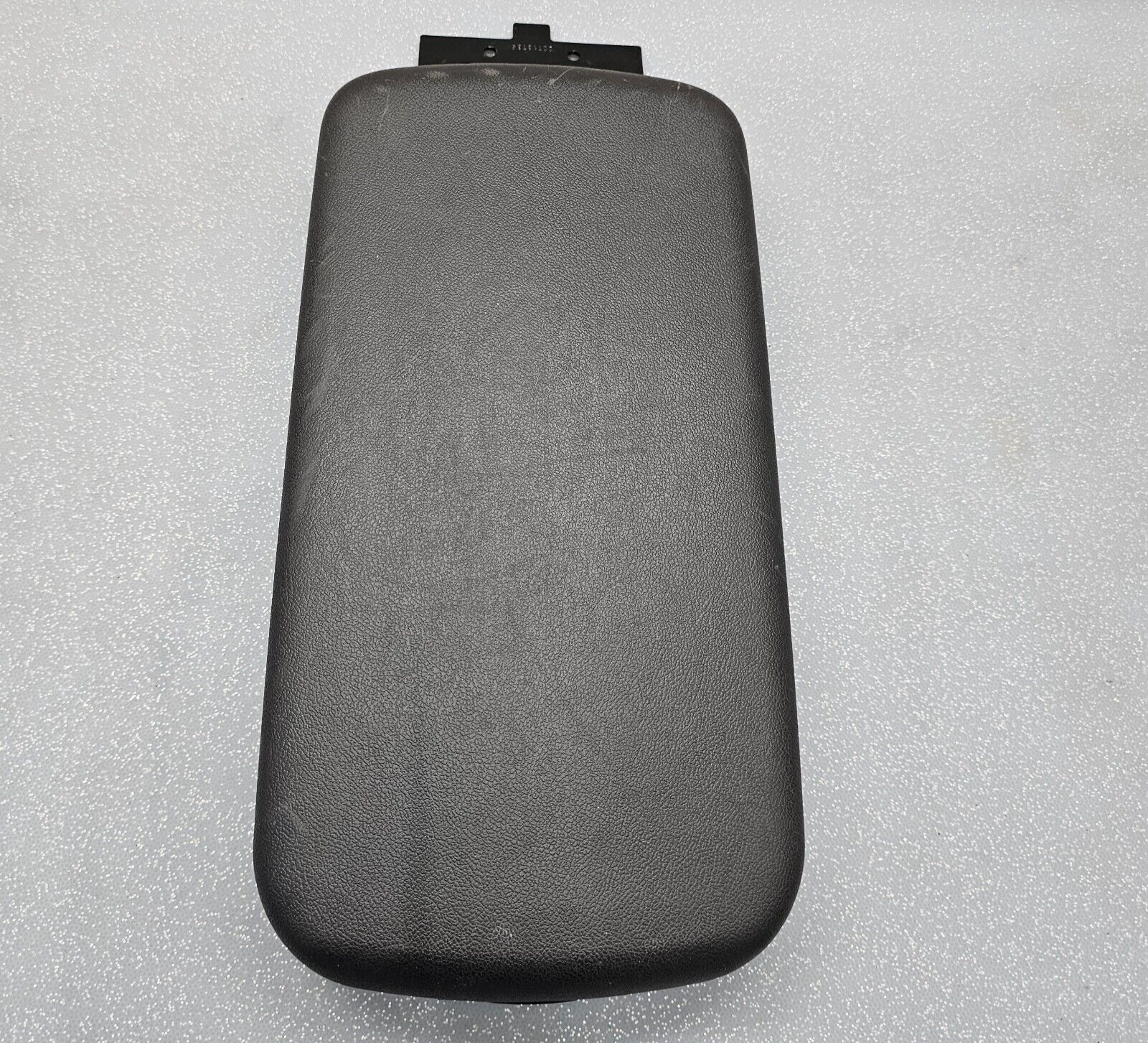 🔥05-10 Pontiac G6 Front Center Console Lid Arm Rest Top Pad Leather Black OEM