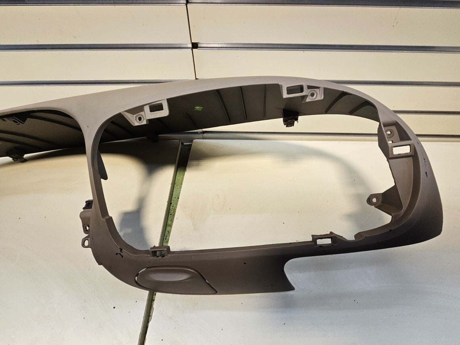 🔥97-03 Ford F150 EXPEDITION Upper DASH PAD Dashboard Panel Bezel Trim Tan DP2