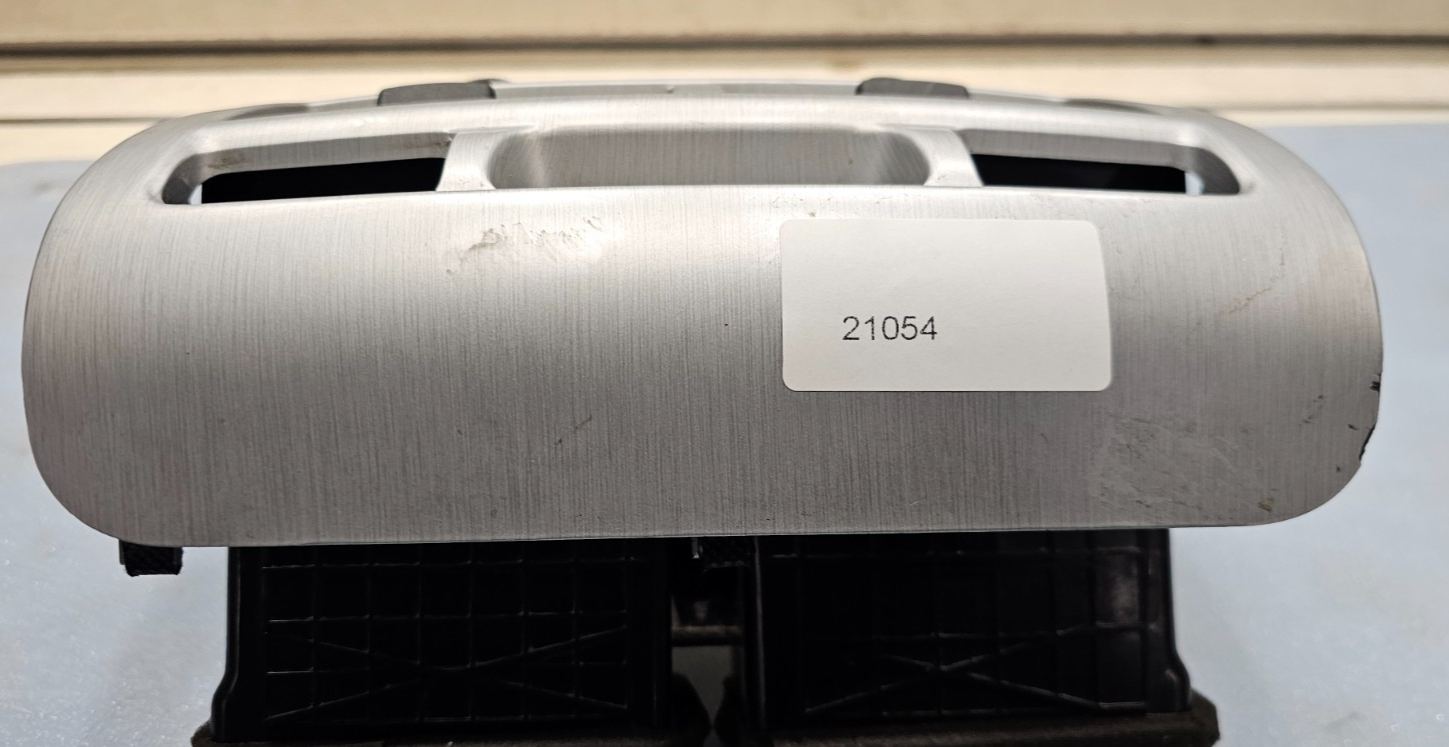 🔥05-09 KIA SPORTAGE CENTER DASH RADIO BEZEL TRIM CLIMATE CONTROL OEM SILVER