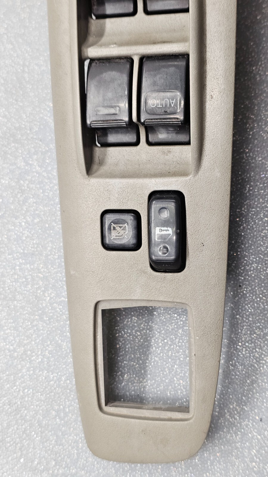 02-06 Camry Sienna Front Left Driver Master Power Window Switch Assembly LT Tan