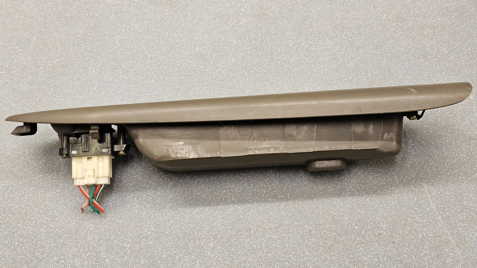 00-06 Mazda MPV Front Right Passenger Door Window Control Switch Bezel Trim Tan