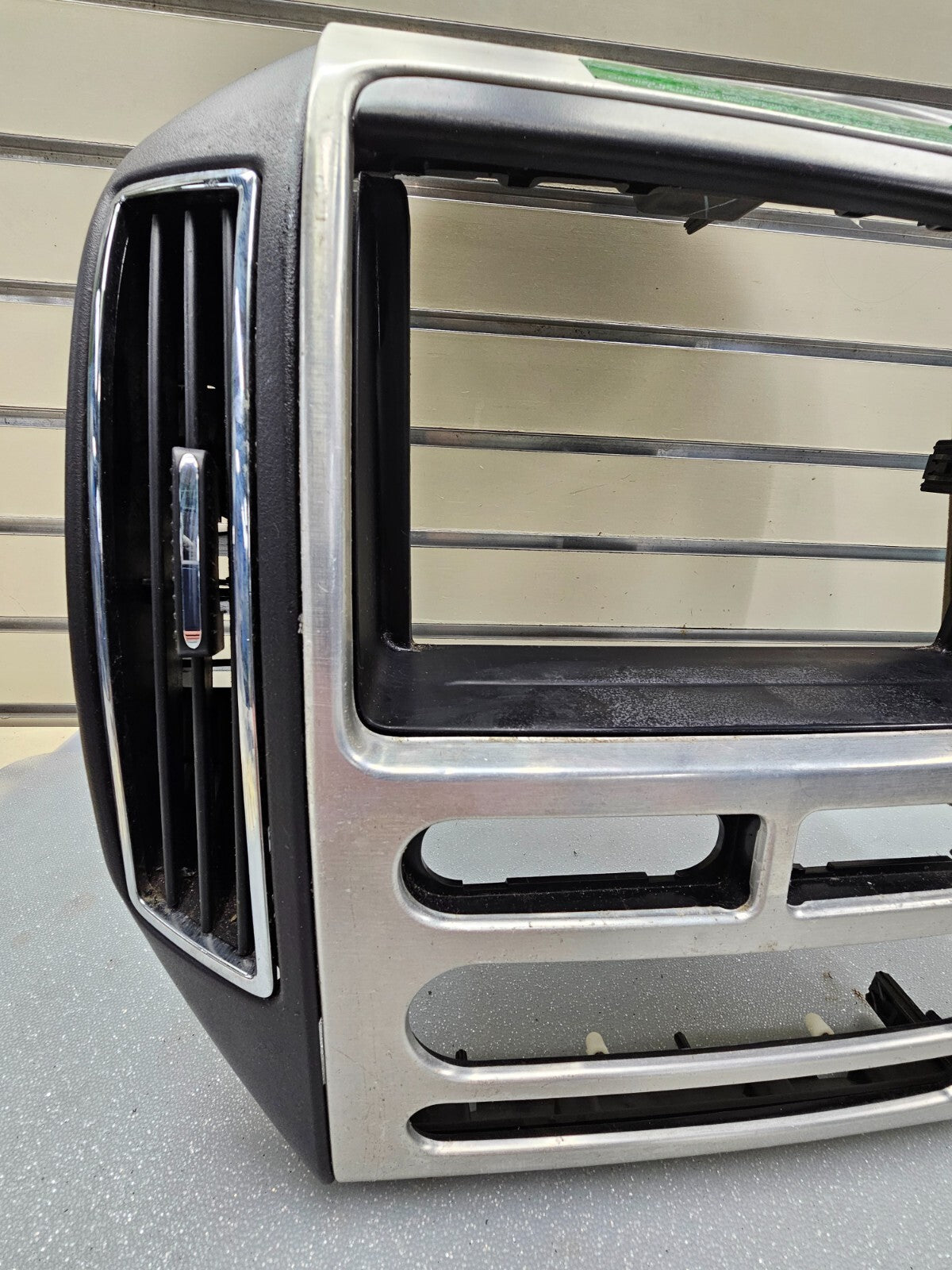 🔥07-10 Ford Edge Center Dash Bezel Radio Storage Climate Control Vents Silver
