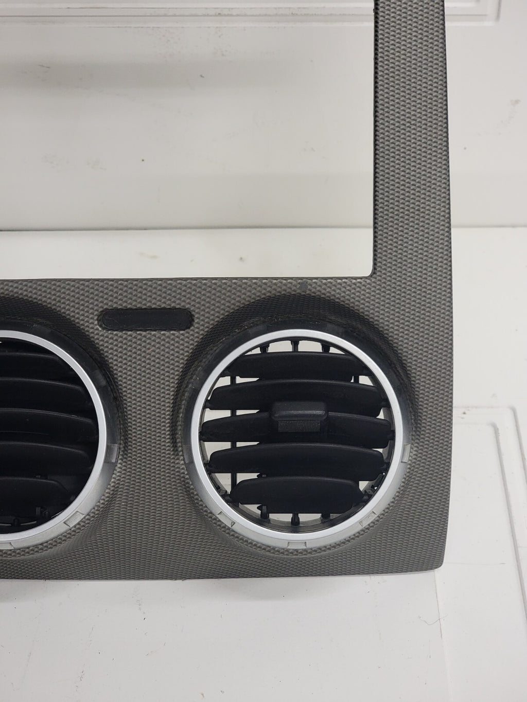 08-09 FORD Taurus X Ford freestyle Center Dash Radio Climate Bezel Surround Trim