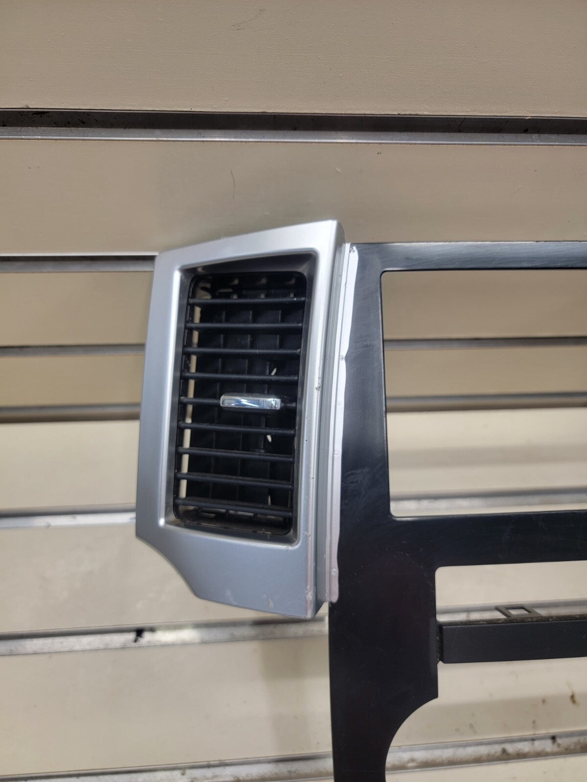 🔥2008-2010 Jeep Grand Cherokee Radio Bezel Center Dash Trim Temperature Control