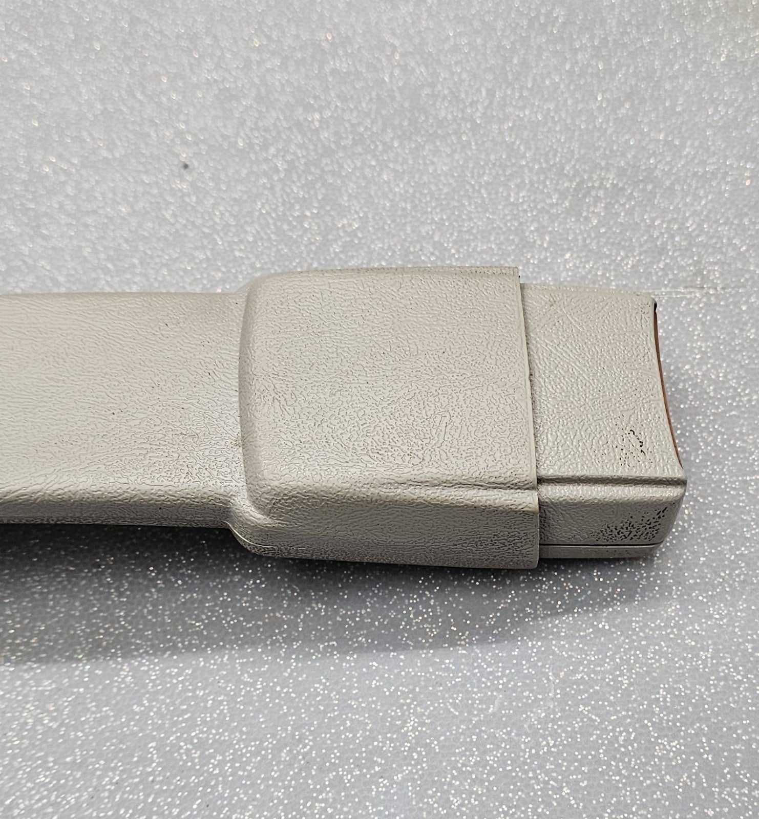 95-99 Tahoe Silverado Yukon Sierra left Driver CK Bucket Seat Belt Buckle Latch
