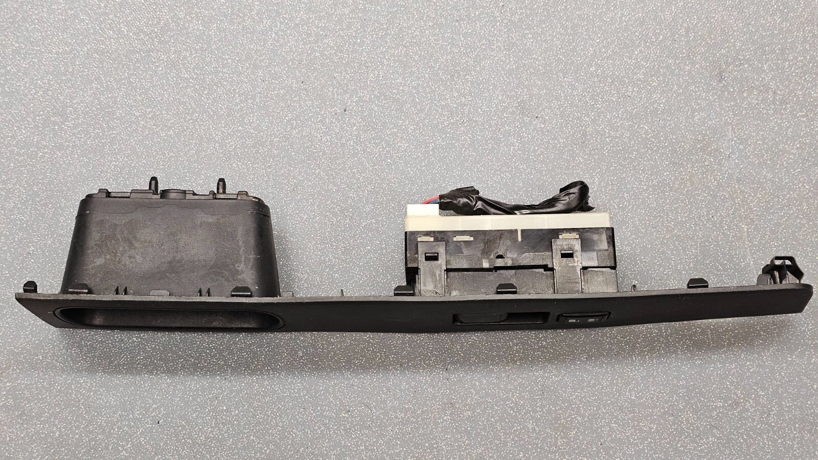 07-10 Nissan Sentra Window Control Door Lock Switch Front Right Passenger Black