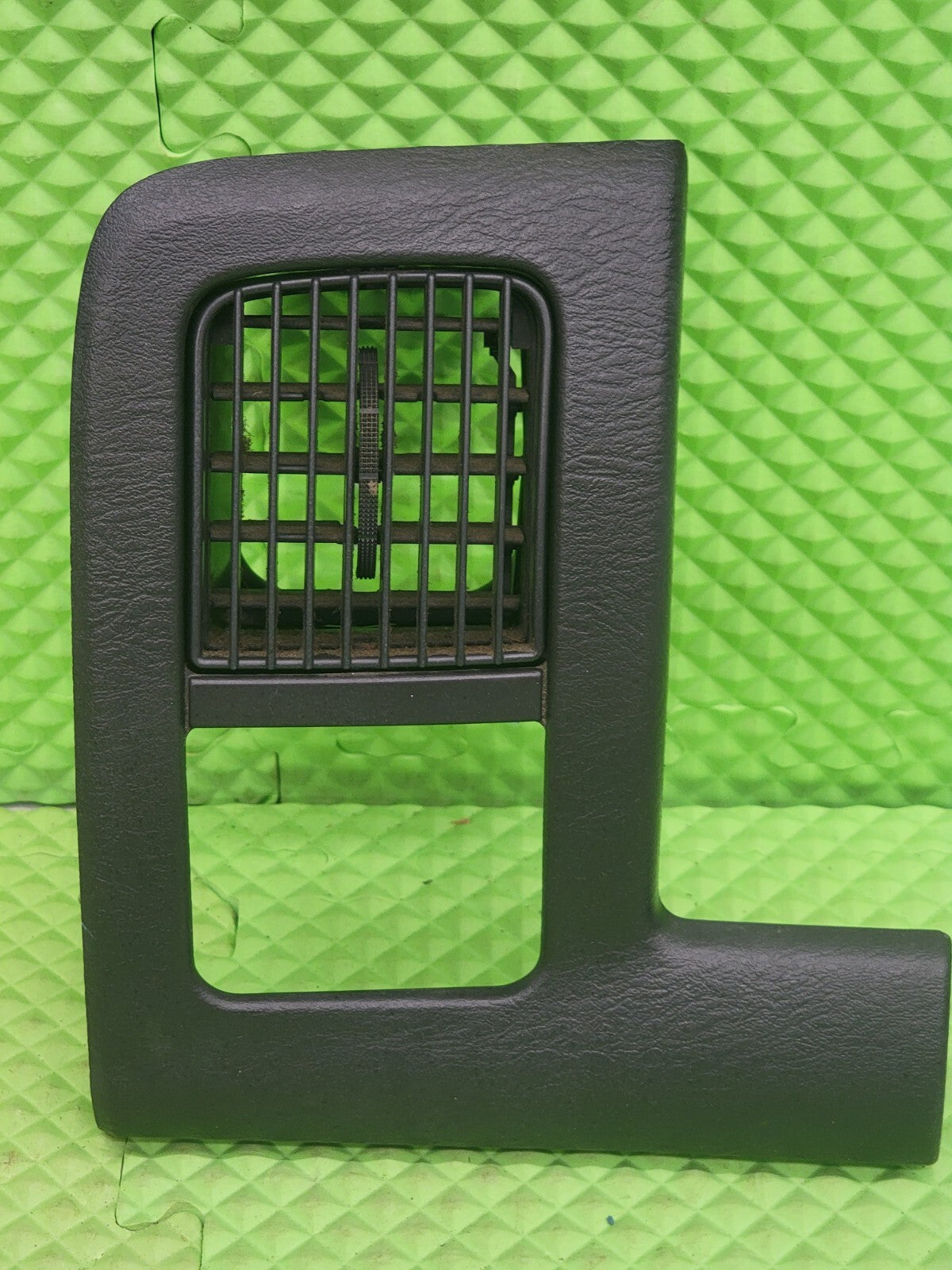 🔥02-05 Dodge RAM Front Left Driver Side A/C Heat Air Vent Taupe BLACK VT7
