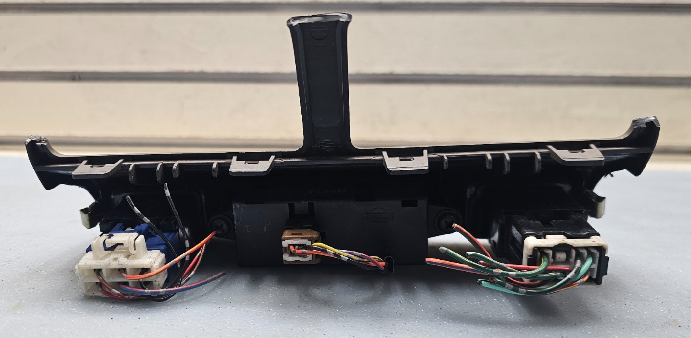 🔥1995–1999 Nissan Maxima Dash Bezel Vent Trim w/ Defrost & Hazard Switch Black