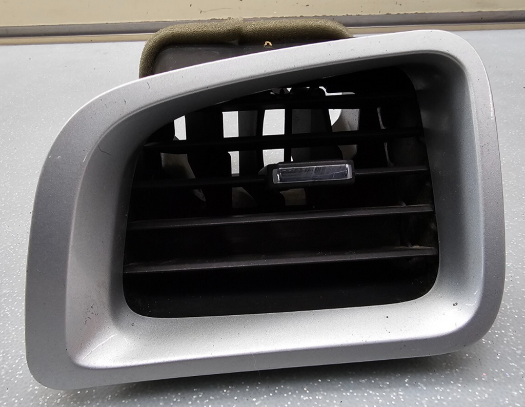 🔥10-17 Equinox Dash Left Driver HVAC AC A/C Outer Air Vent Heater SILVER VT31