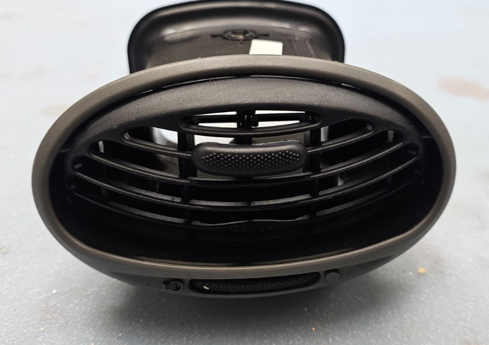 🔥00-04 FORD FOCUS Dash Left Driver Air Vent A/C AC Heater Panel Black OEM