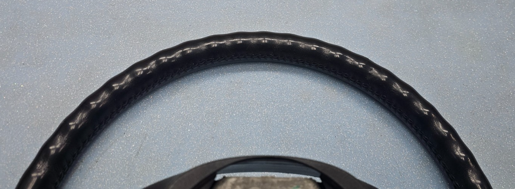 🔥03-06 SILVERADO SIERRA YUKON TAHOE SUBURBAN STEERING WHEEL LEATHER BLACK