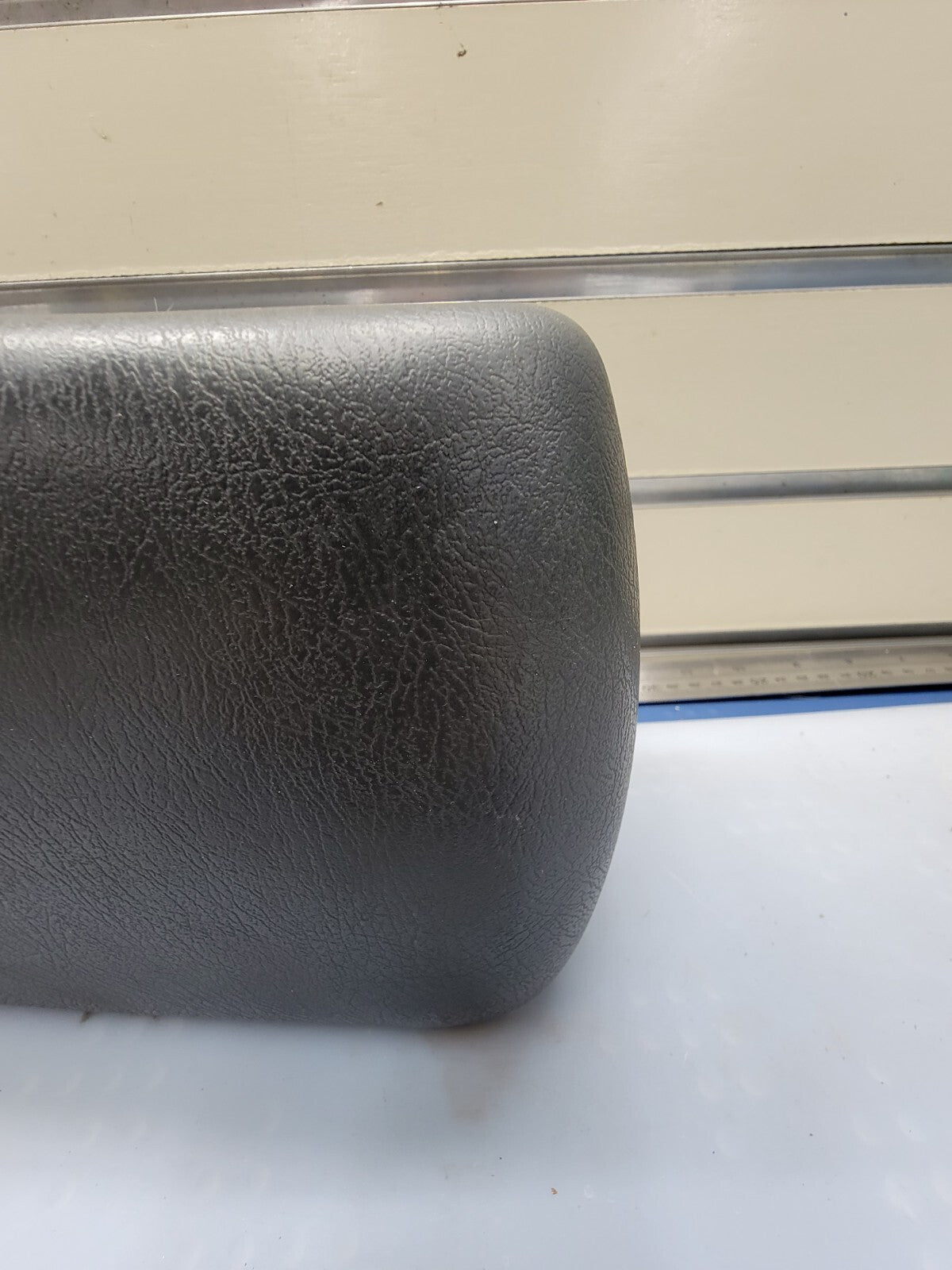 🔥00-04 Nissan Frontier Xterra Center Console Armrest Arm Rest Lid Dark Gray OEM