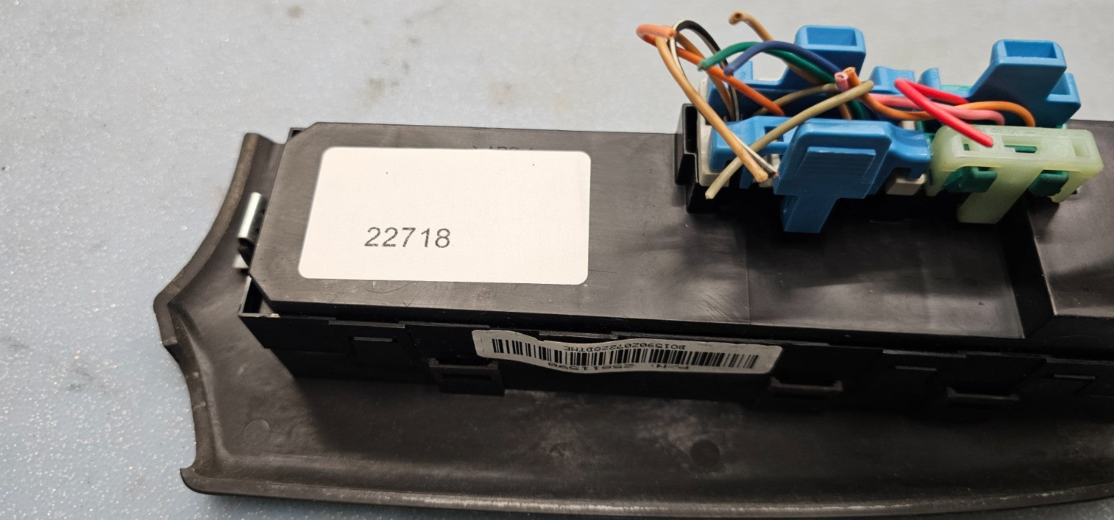 🔥06-09 Chevy TRAILBLAZER Window Switch Front RIGHT Passenger Side BLACK WS21