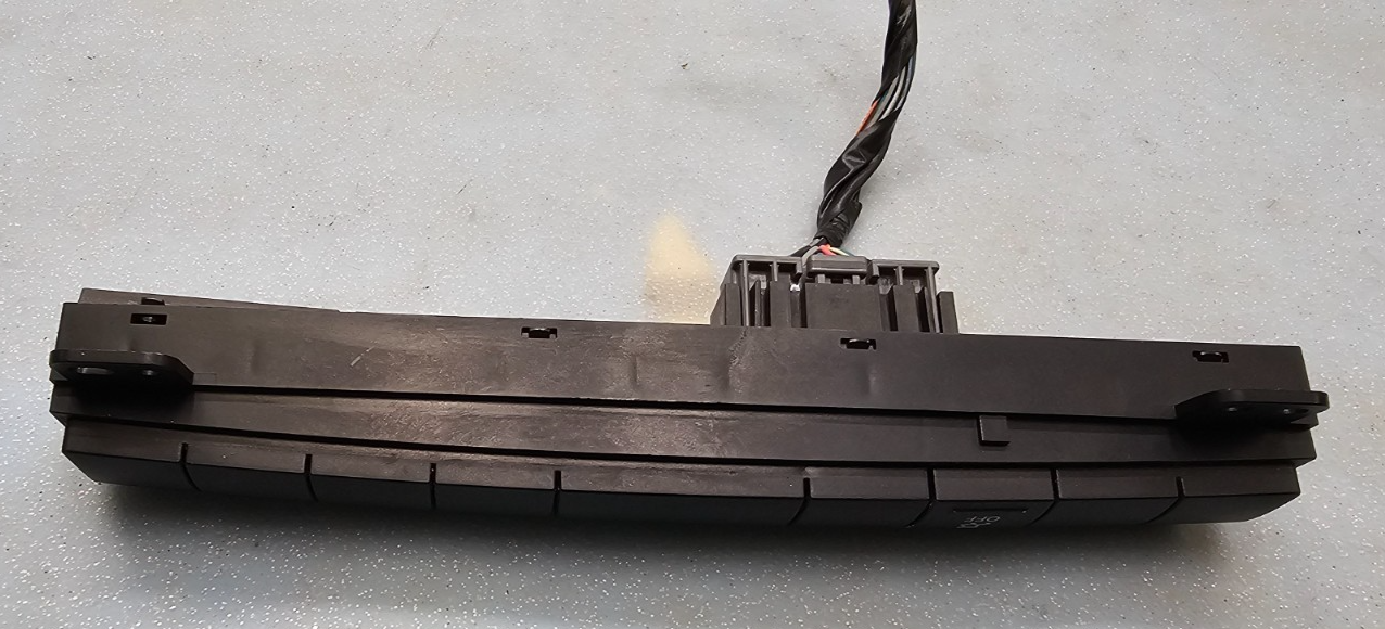 🔥04-07 Grand Cherokee Commander Traction Switch TCS OFF Panel Assembly Black