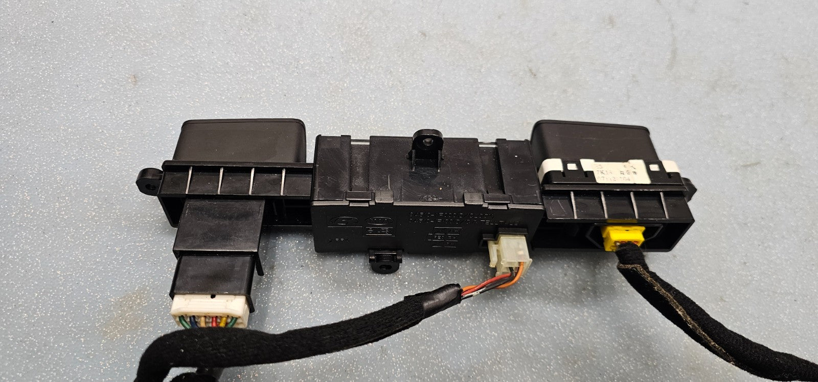 🔥05-09  Kia Sportage Dash Digital Clock HAZARD SWITCH BUTTON Unit