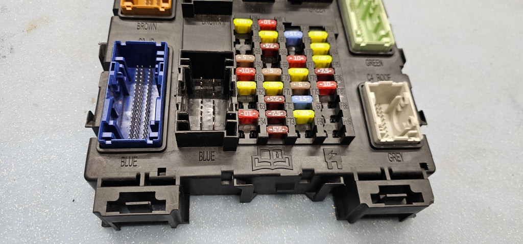 🔥13-14 FOCUS C-Max SMART RELAY FUSE BOX BODY CONTROL MODULE JUNCTION PANEL BCM