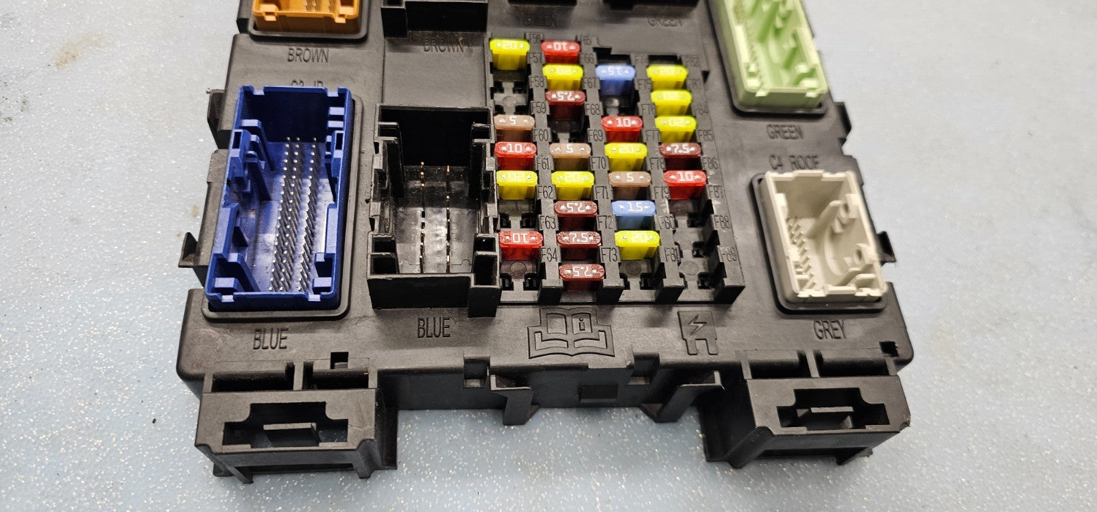 🔥13-14 FOCUS C-Max SMART RELAY FUSE BOX BODY CONTROL MODULE JUNCTION PANEL BCM