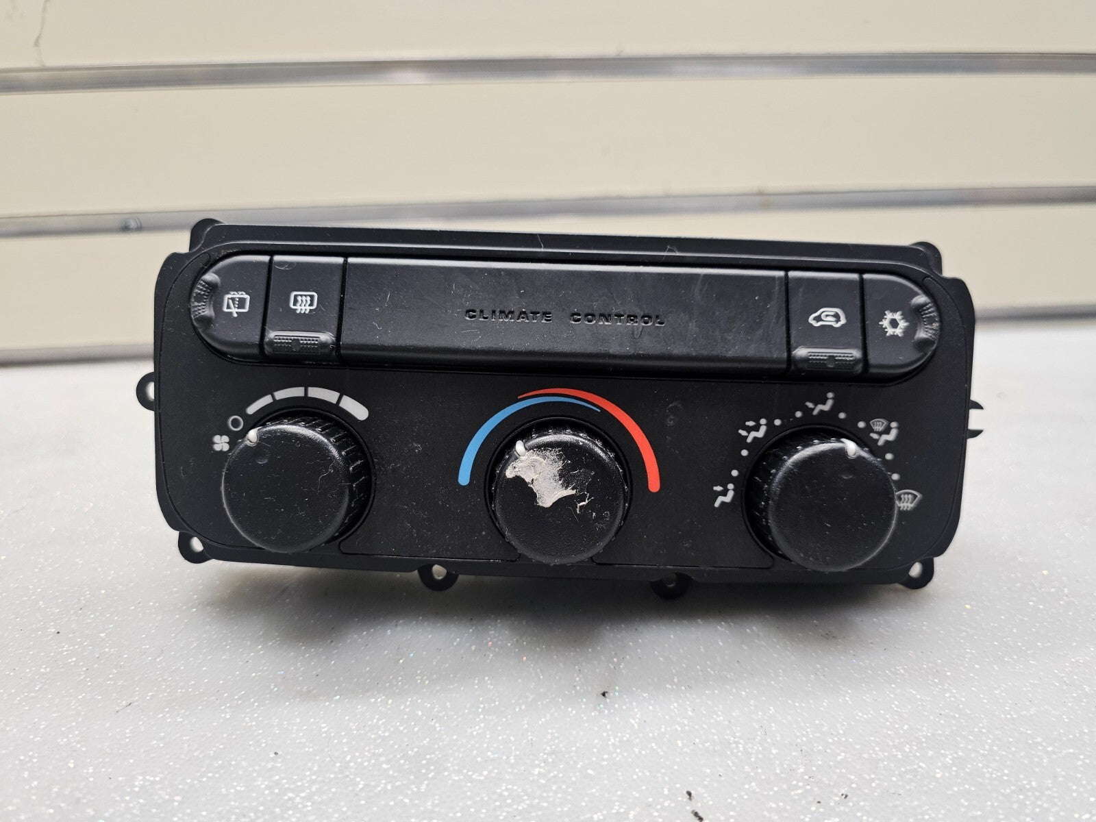 04-07 Dodge Caravan Town Country Dash AC Climate Temperature Heater Control OEM