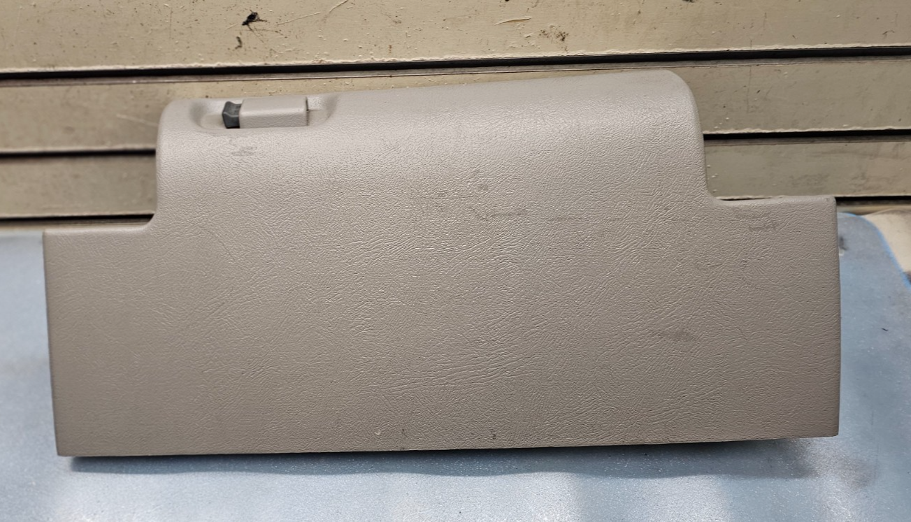 95-99 CHEVY GMC TRUCK SILVERADOC/K Glove Box Storage Compartment Assembly TAN G2