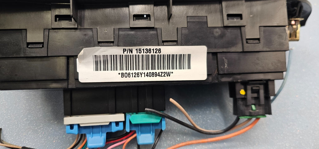 🔥02-05 CHEVY TRAILBLAZER Window Switch Front RIGHT Passenger Side GRAY OEM