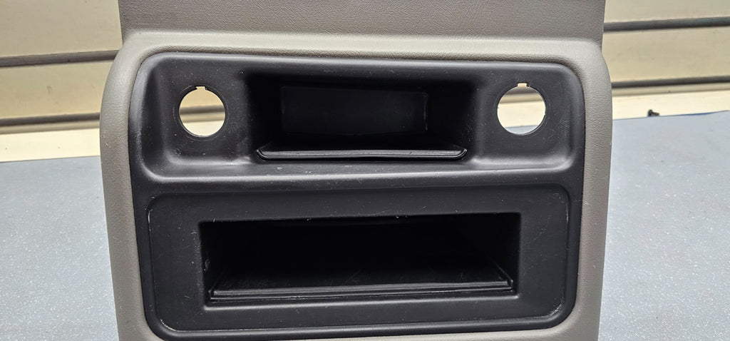 🔥03-06 SILVERADO SIERRA CENTER CONSOLE STORAGE BEZEL ASH TRAY LT TAN/BLACK OEM