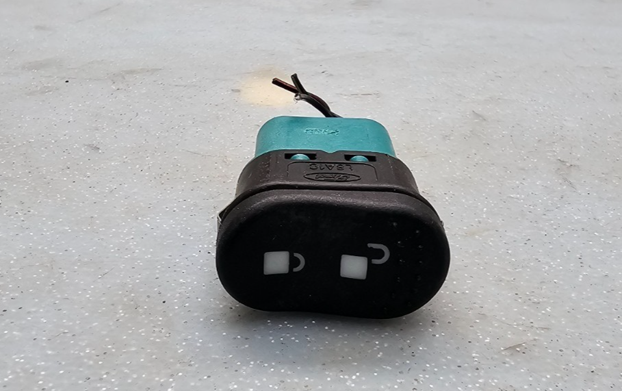 🔥00-06 Ford Focus 05-06 Ford GT Door Lock Switch OEM BLACK
