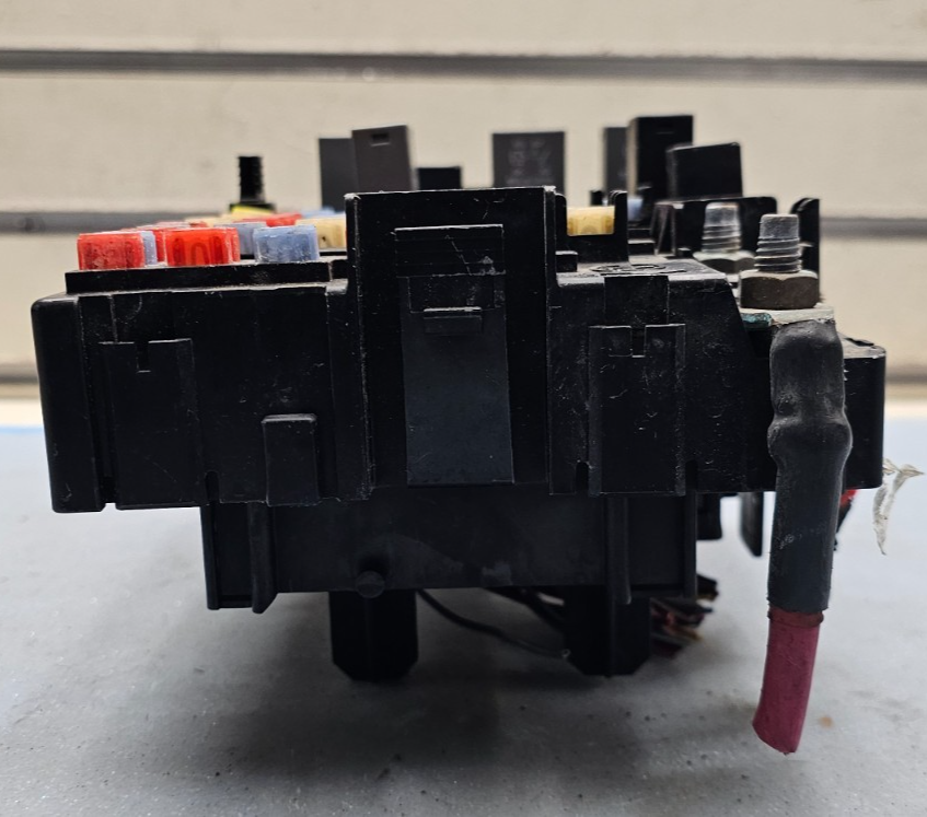 🔥07-09 Equinox Torrent Engine Fuse Relay Box Control Junction Module TIPM Unit