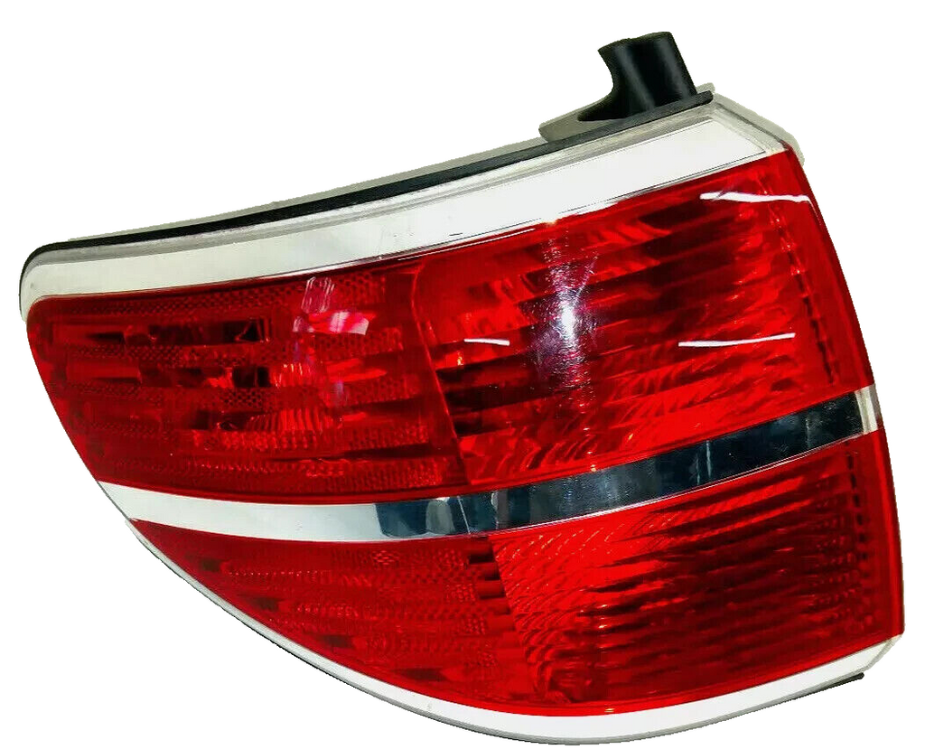 07-10 Saturn Outlook Rear Outer Left Driver Tail Brake Stop Light Lamp Assembly