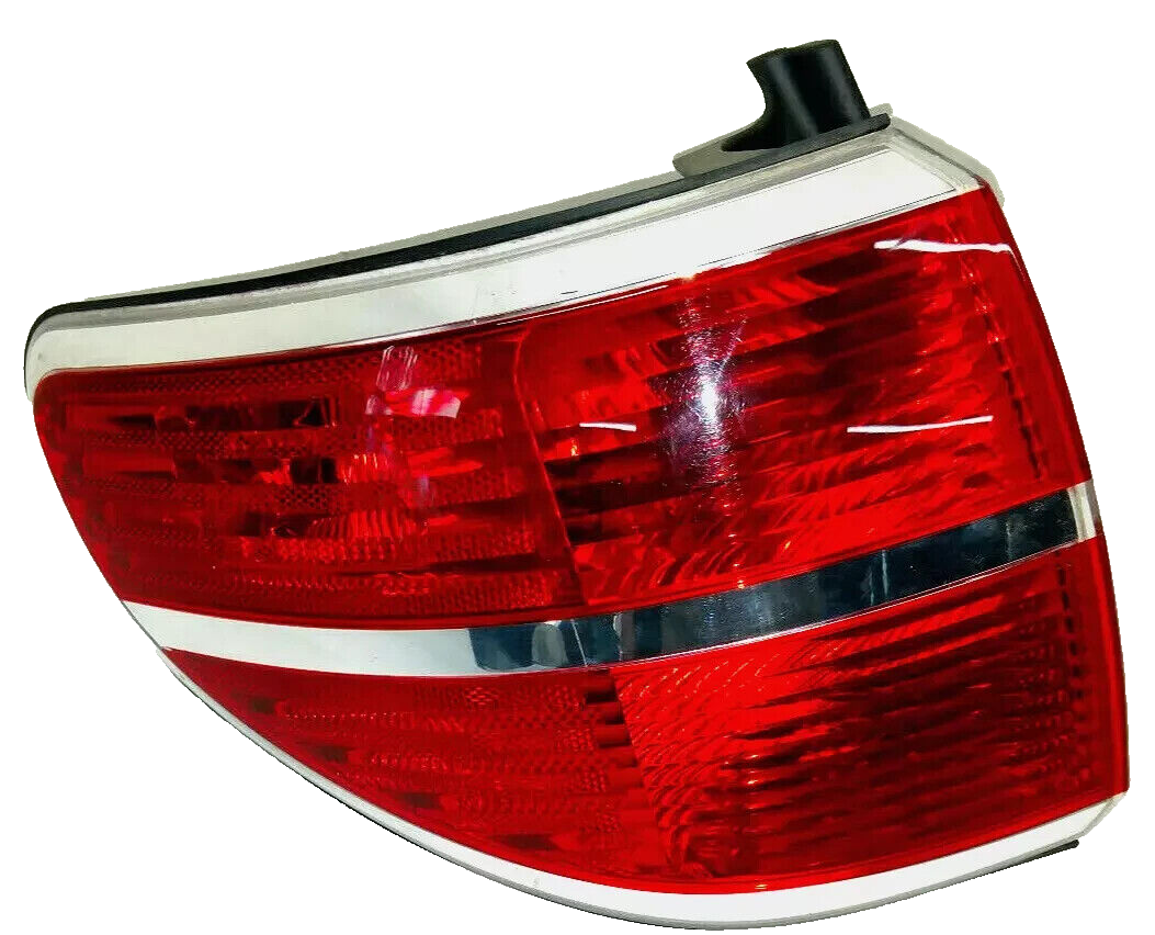 07-10 Saturn Outlook Rear Outer Left Driver Tail Brake Stop Light Lamp Assembly