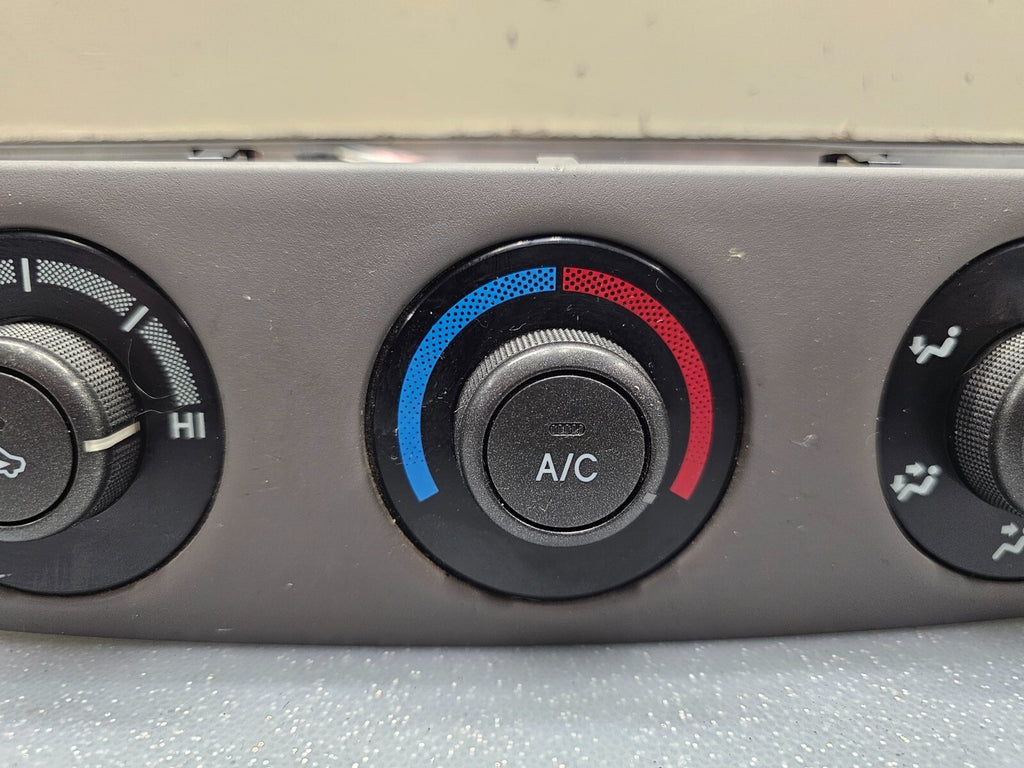 02-06 TOYOTA CAMRY Dash A/C Temperature Heater Climate Control Panel Ventilator