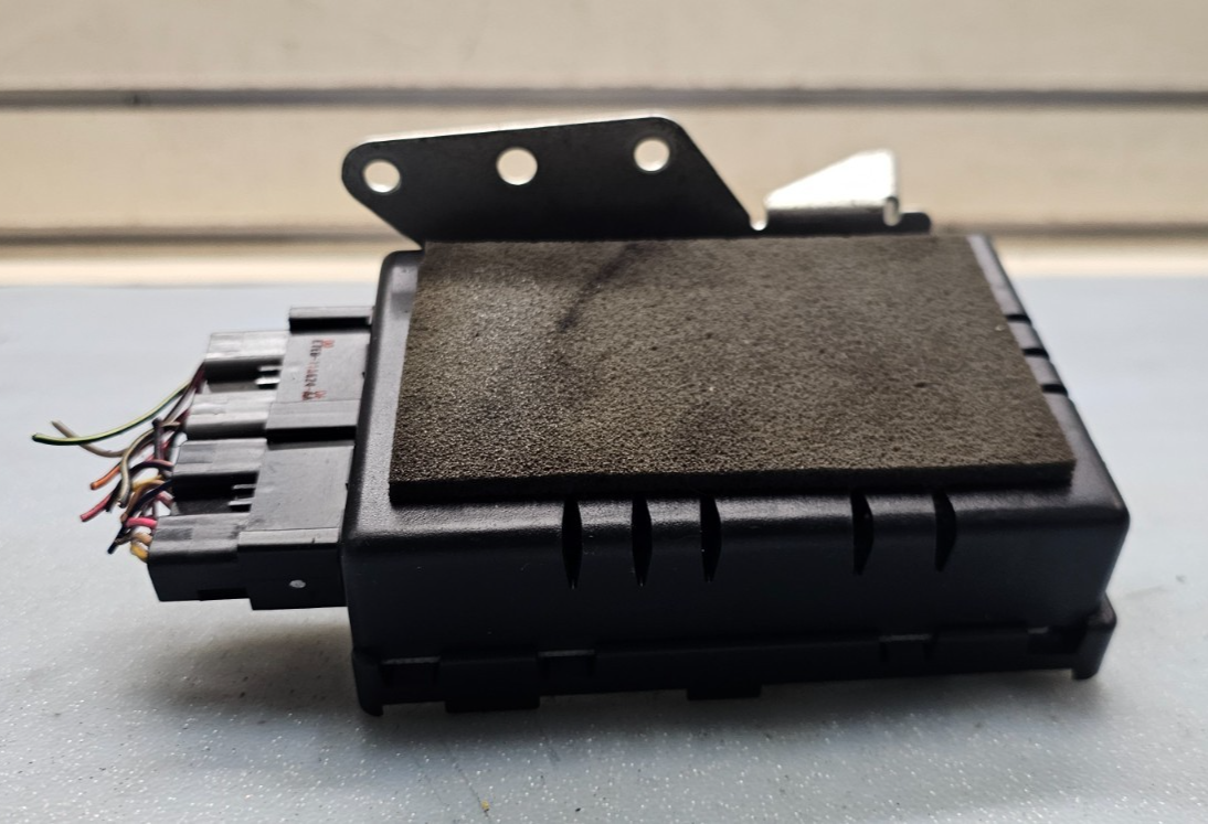 🔥1998-2002 Lincoln Town Car Air Ride Suspension Control Module Assembly