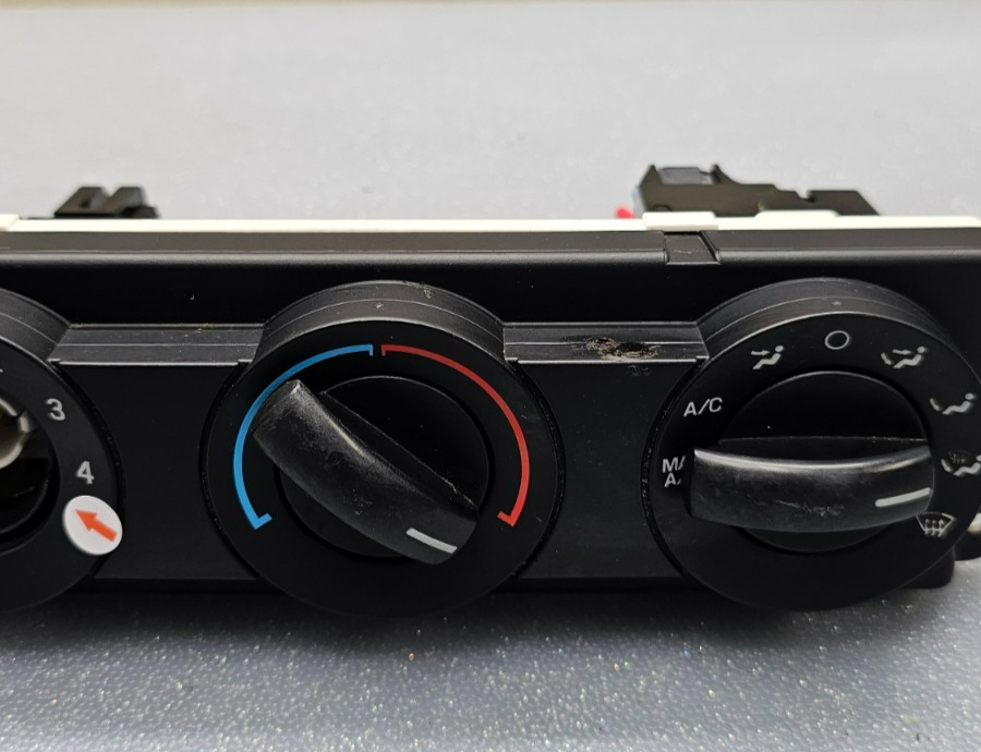 🔥05-07 Ford F250 F350 Dash AC Heater Temperature Climate Control Conditioning
