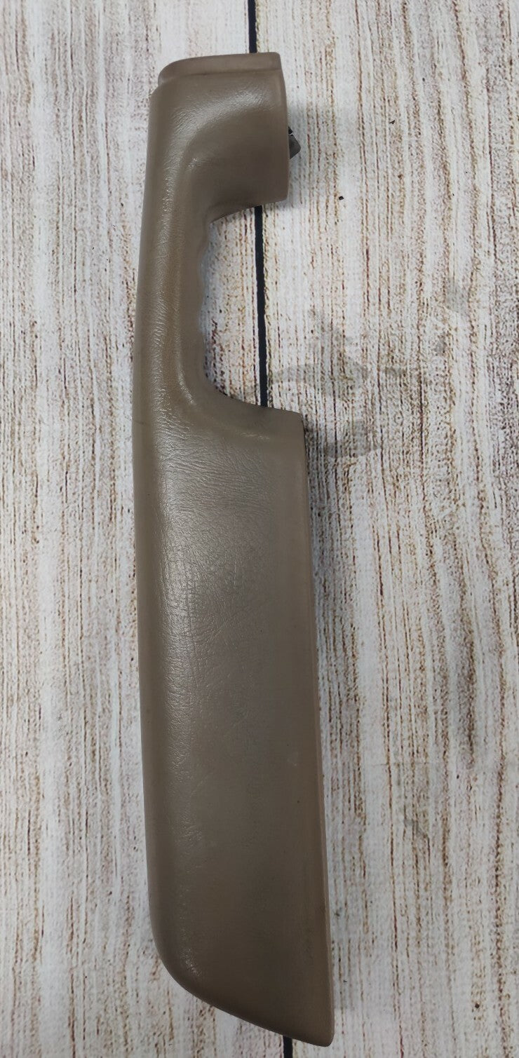 98-04 BLAZER S10 JIMMY SONOMA Door Panel Armrest Pull Handle Right Passenger TAN