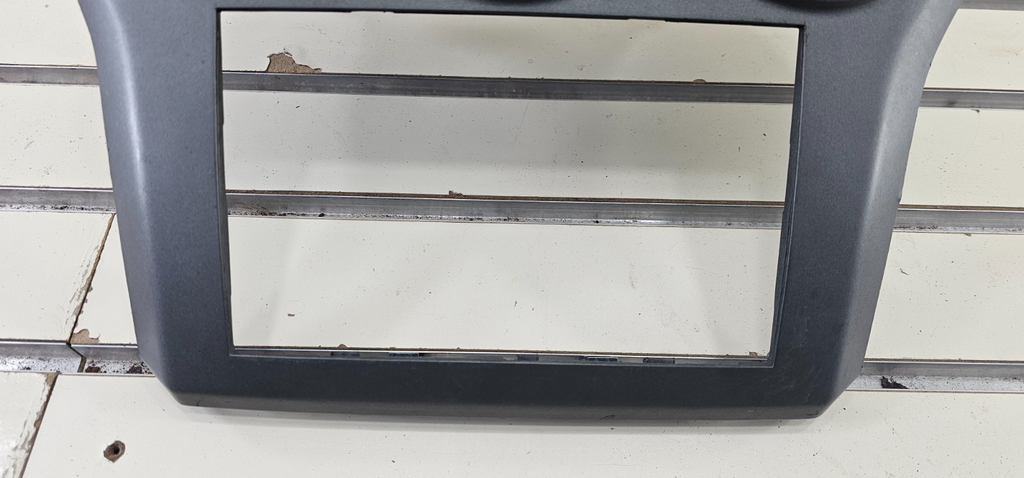 🔥08-10 Saturn Vue Center Dash Radio Stereo Bezel Trim With Vents OEM Gray B31