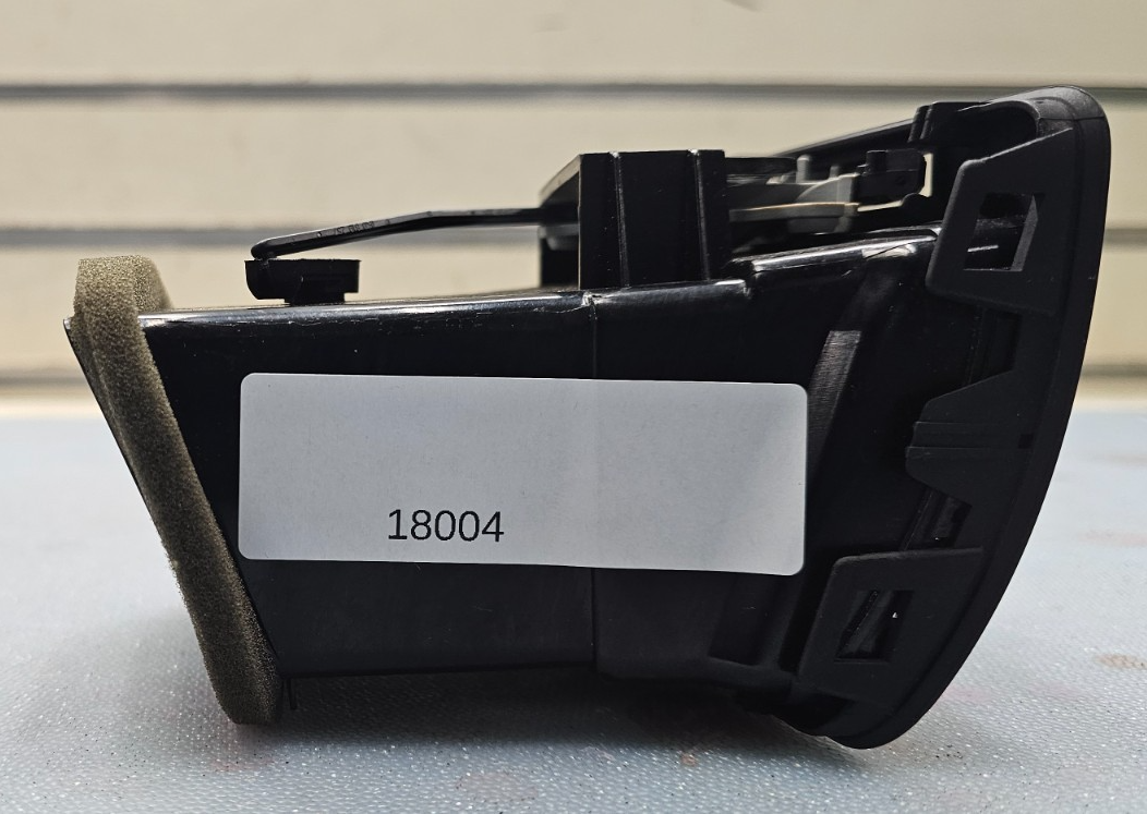 🔥05-10 VOLKSWAGEN JETTA FRONT CENTER DASH RIGHT PASSENGER AIR VENT HEATER BLACK