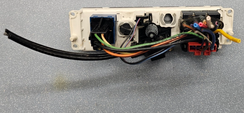 94-00 Ford Mustang Dash A/C Heater Climate Temperature Control Panel Conditioner