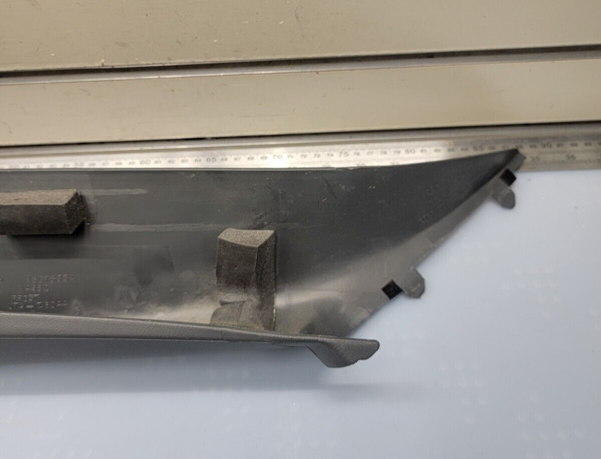 🔥99-06 SILVERADO SIERRA Roof Molding A PILLAR Trim RIGHT Passenger GRAPHITE P3