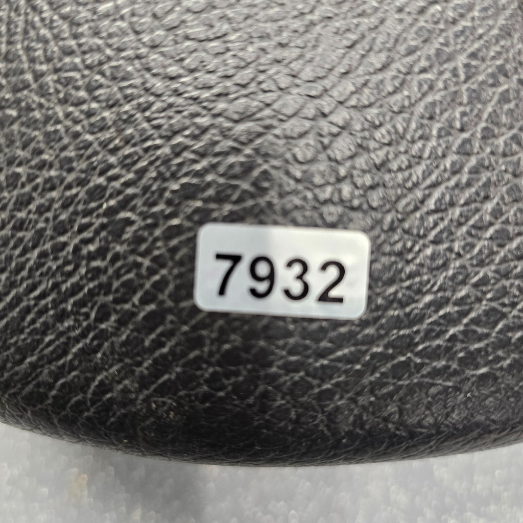 🔥10-13 Kia Sorento Console Lid Cover Leather Top Pad Armrest Assembly Black OEM