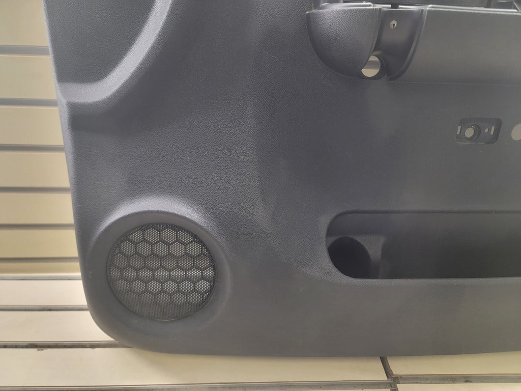 🔥07-09 Chevrolet Silverado GMC Sierra Door Panel Passenger side black auto D19