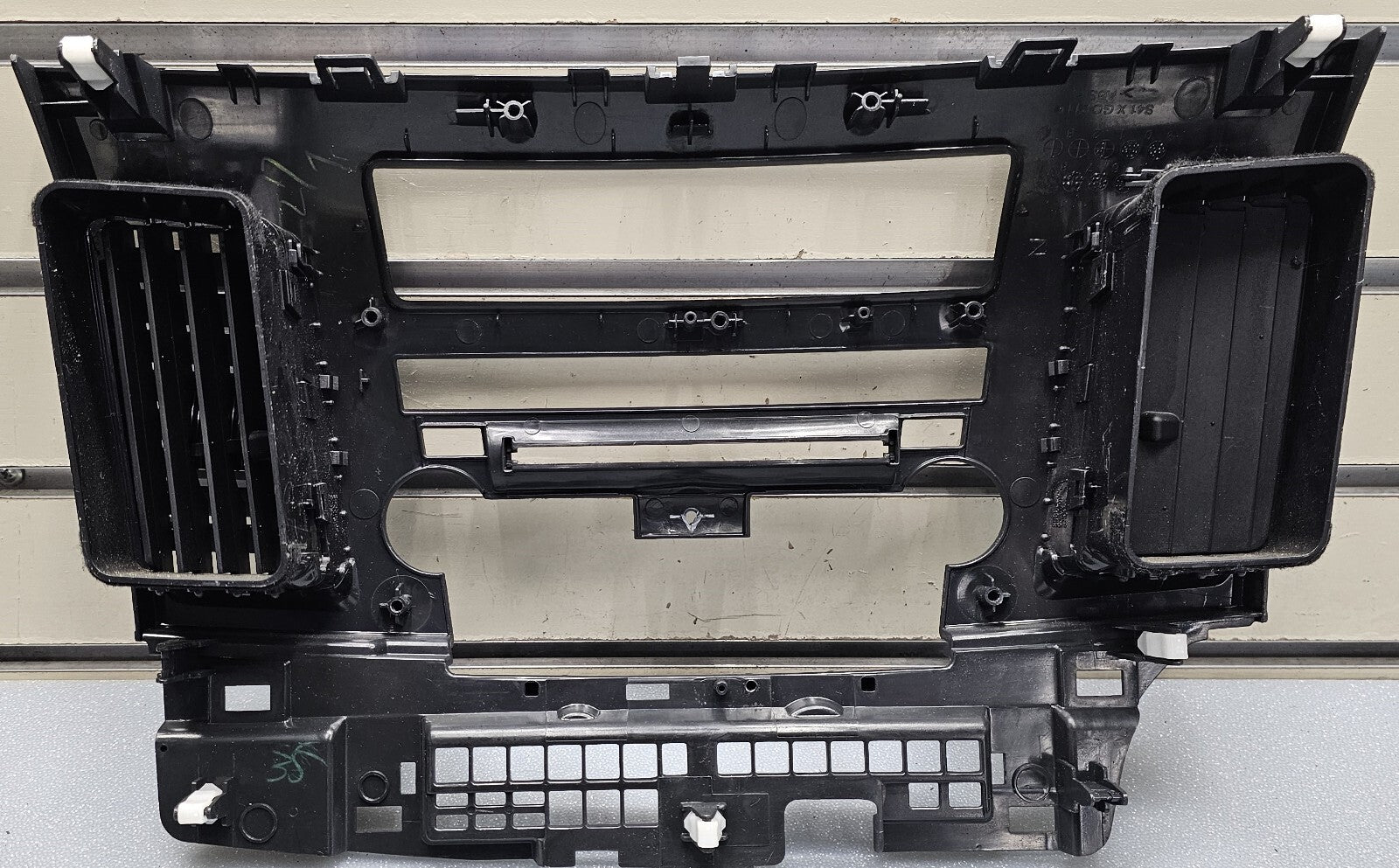 🔥08-13 Mitsubishi Lancer Dash AM FM Radio Stereo Climate Bezel Instrument Trim